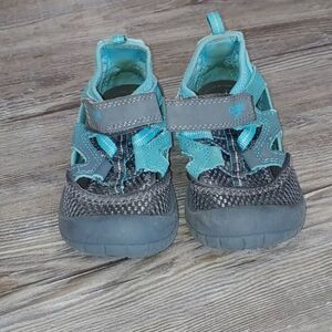 OshKosh teal gray shoes Sz 9